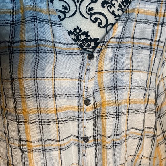 Womens button down plaid shirt - Picture 3 of 3